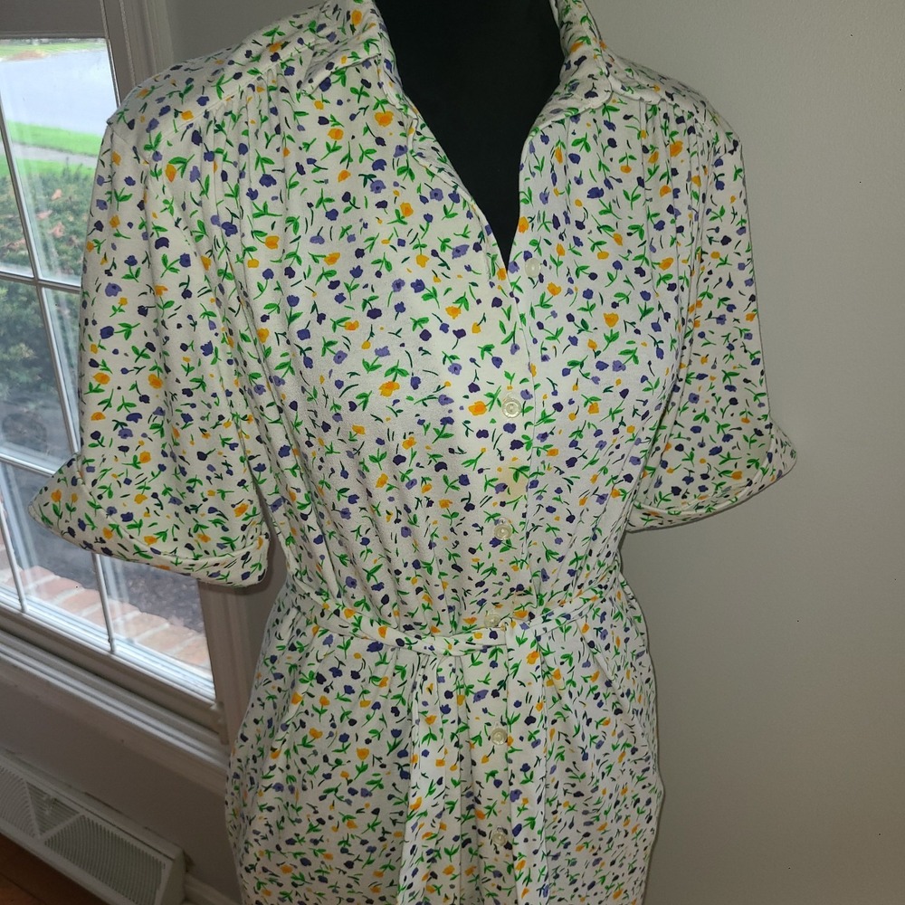 1970s Margaret Smith Easter Dress 16 Floral w Belt Button Front Gardiner Maine